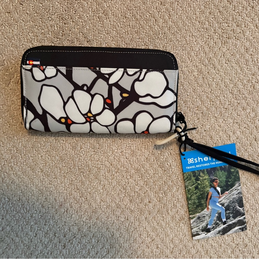 Sherpani Floral Patterned Wallet New!